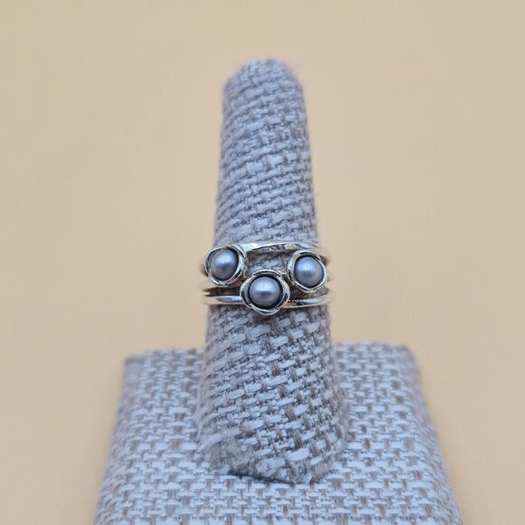 Size 8 Sterling Silver Triple Pearl Pandora Brand Band Ring A5339 - Picture 1 of 8